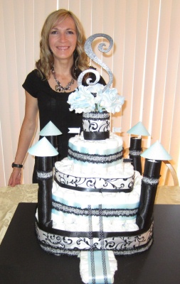 sharing creative castle diaper cake ideas with website