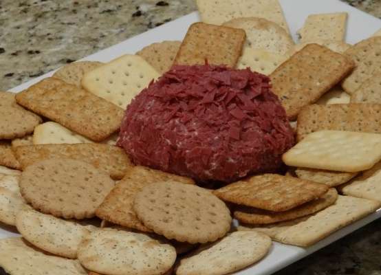 chipped beef cheese ball