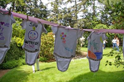 onesies on clothesline  Baby shower onesie, Baby shower