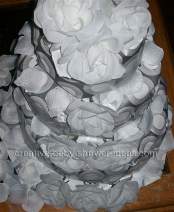 Retro diaper cake silver dots diaper cake