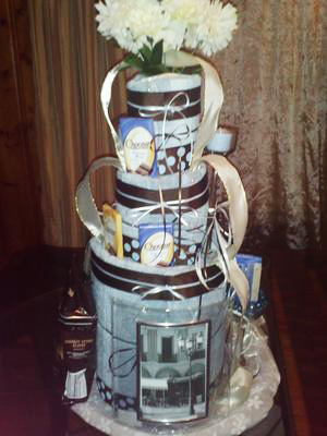 blue wine glasses and towel cake